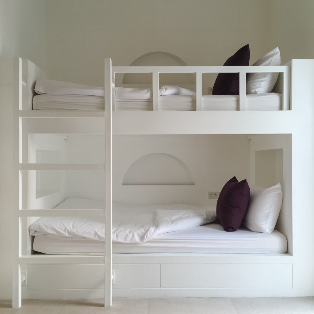 Rising Star Hostel – Best PG & student accommodation in Juhu and Vile Parle